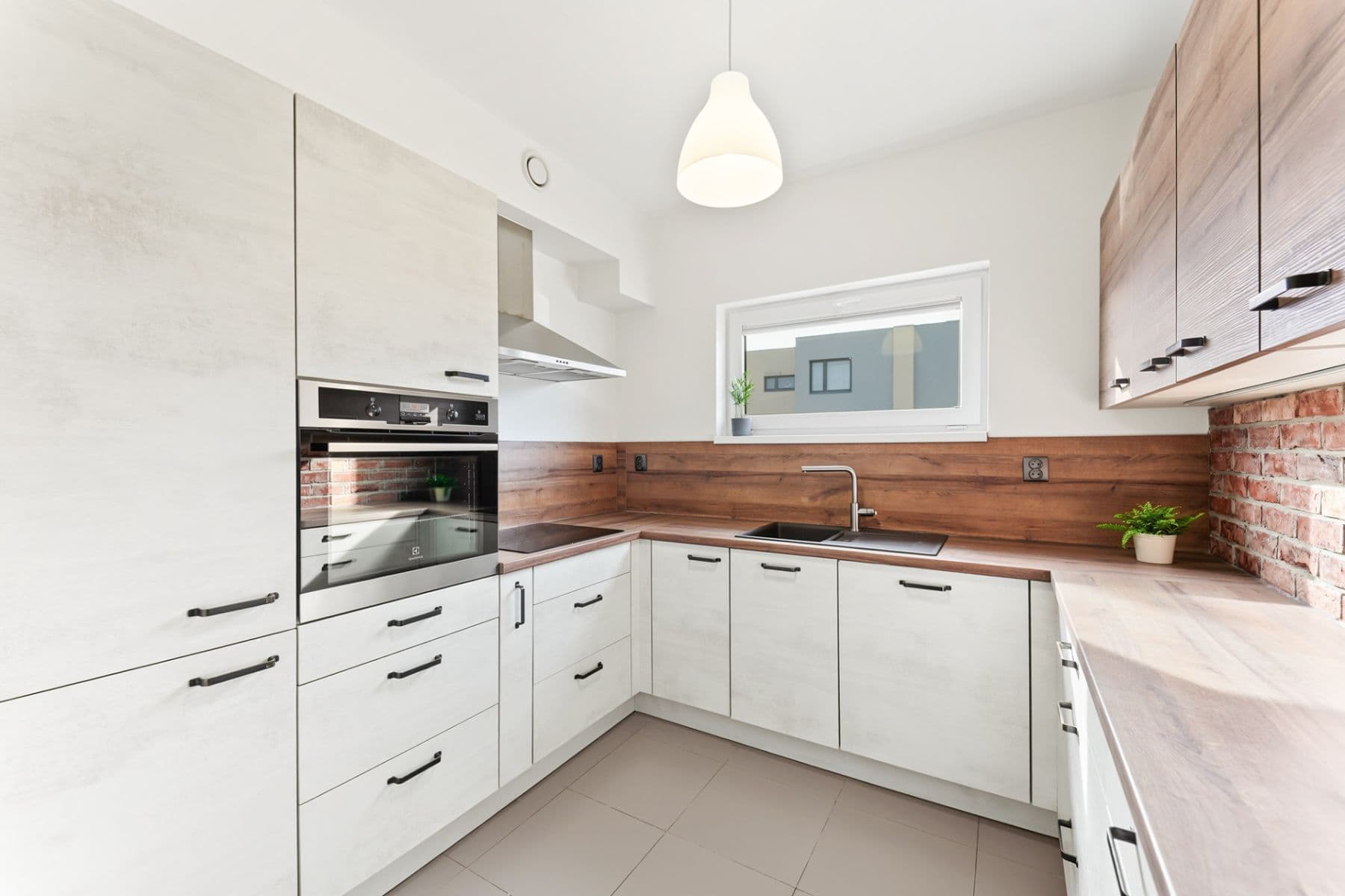 Prodej domu 120 m², pozemek 474 m², K Vlkánici, Bašť, Středočeský kraj Prodej domu 120 m², pozemek 474 m², K Vlkánici, Bašť, Středočeský kraj