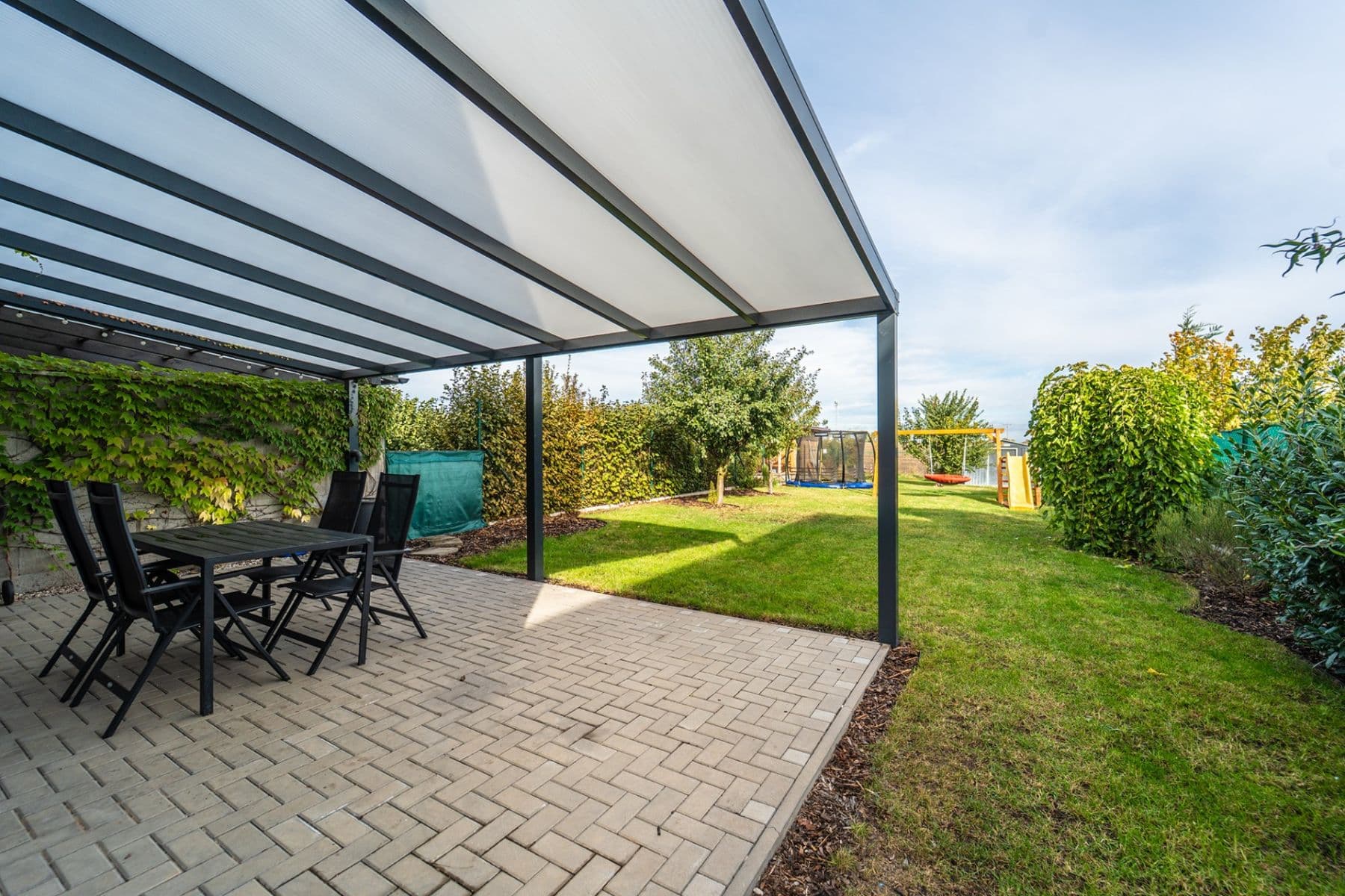 Prodej domu 120 m², pozemek 474 m², K Vlkánici, Bašť, Středočeský kraj Prodej domu 120 m², pozemek 474 m², K Vlkánici, Bašť, Středočeský kraj