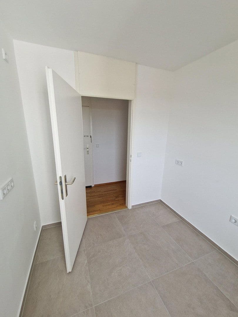 Pronájem bytu 4+1 78 m², Unterhaching, Bavorsko Pronájem bytu 4+1 78 m², Unterhaching, Bavorsko