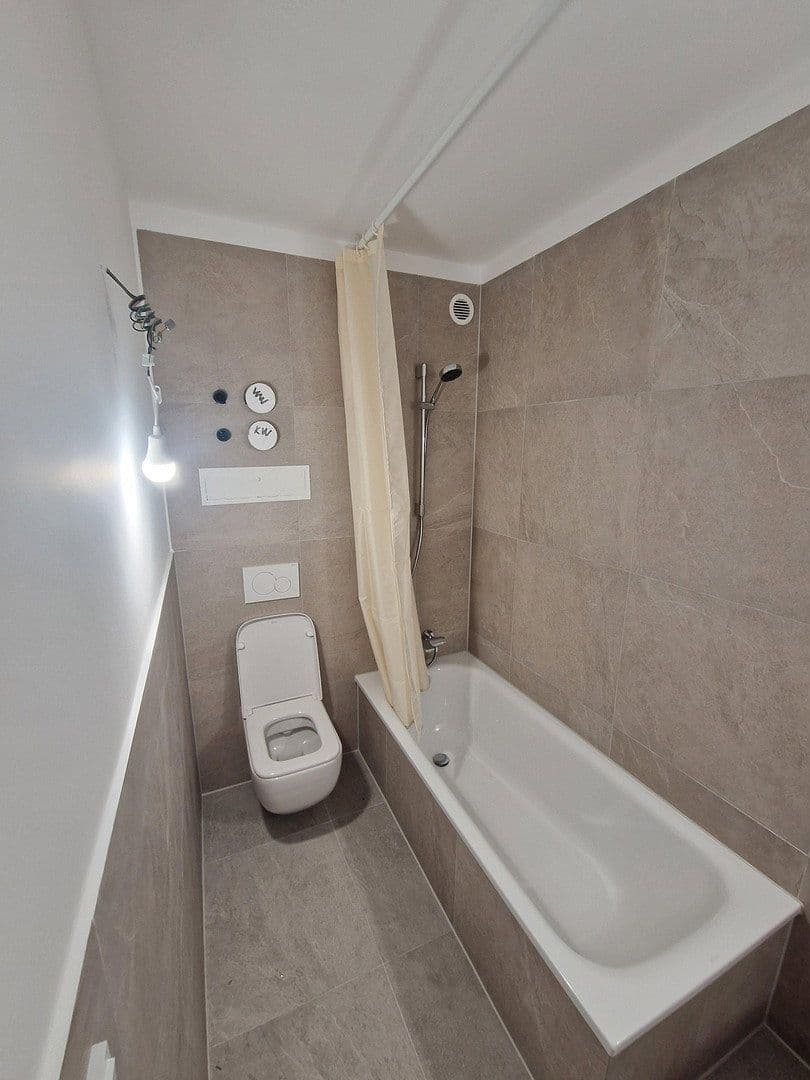 Pronájem bytu 4+1 78 m², Unterhaching, Bavorsko Pronájem bytu 4+1 78 m², Unterhaching, Bavorsko