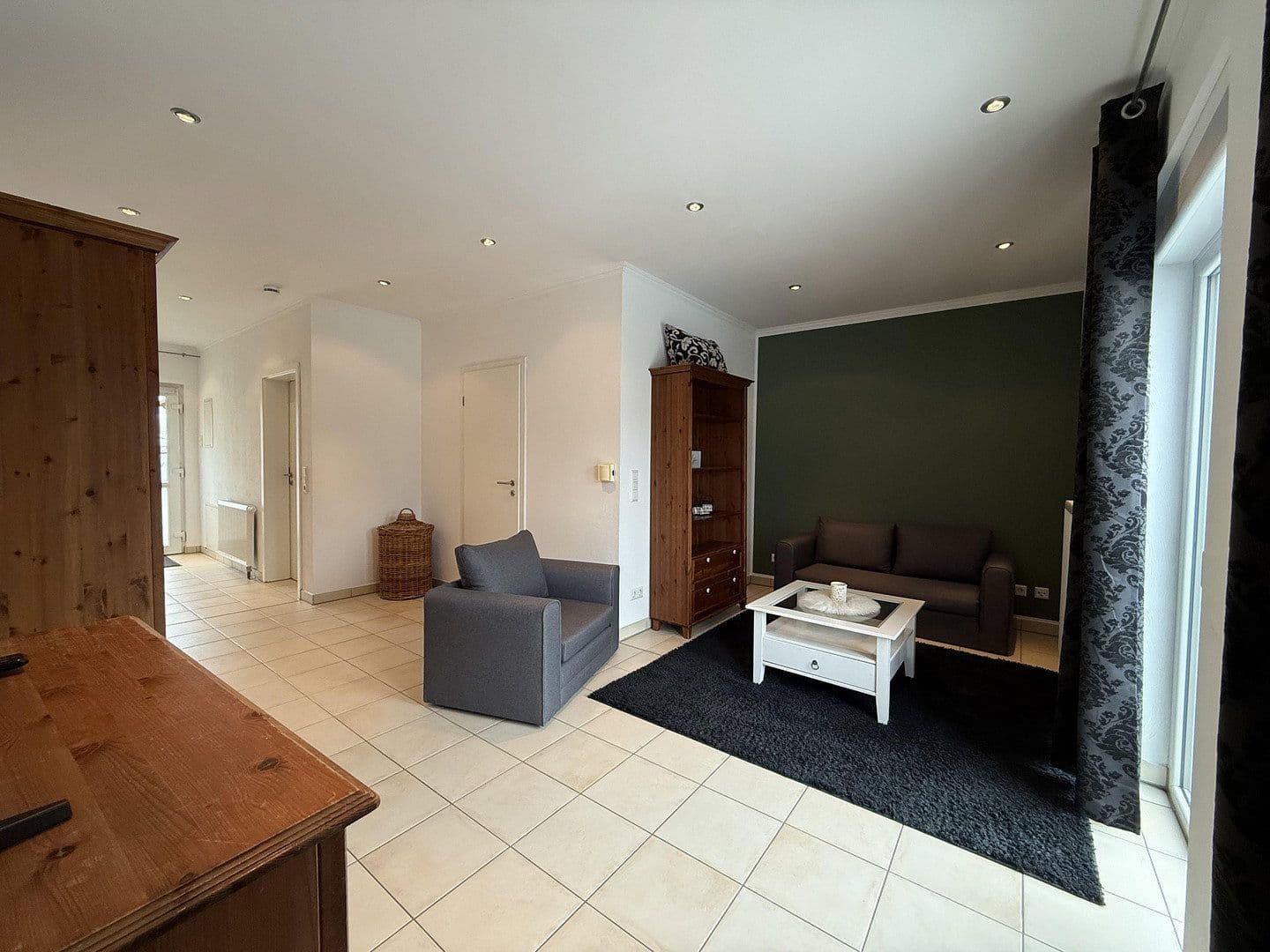 Pronájem bytu 2+1 55 m², Brühlstraße 10, Pfaffen-Schwabenheim, Porýní-Falc Pronájem bytu 2+1 55 m², Brühlstraße 10, Pfaffen-Schwabenheim, Porýní-Falc