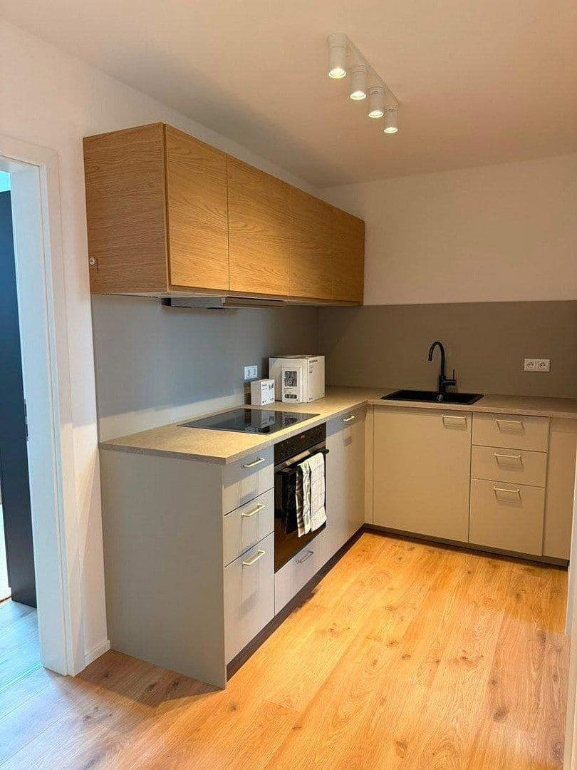 Pronájem bytu 85 m², Fürtherstr. 44, Nürnberg, Bavorsko Pronájem bytu 85 m², Fürtherstr. 44, Nürnberg, Bavorsko