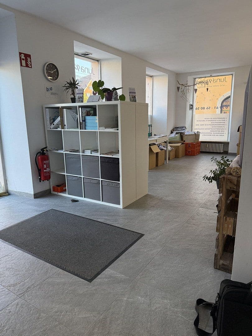 Pronájem nebytového prostoru 150 m², Marktplatz 18, Ellwangen (Jagst), Bádensko-Württembersko Pronájem nebytového prostoru 150 m², Marktplatz 18, Ellwangen (Jagst), Bádensko-Württembersko