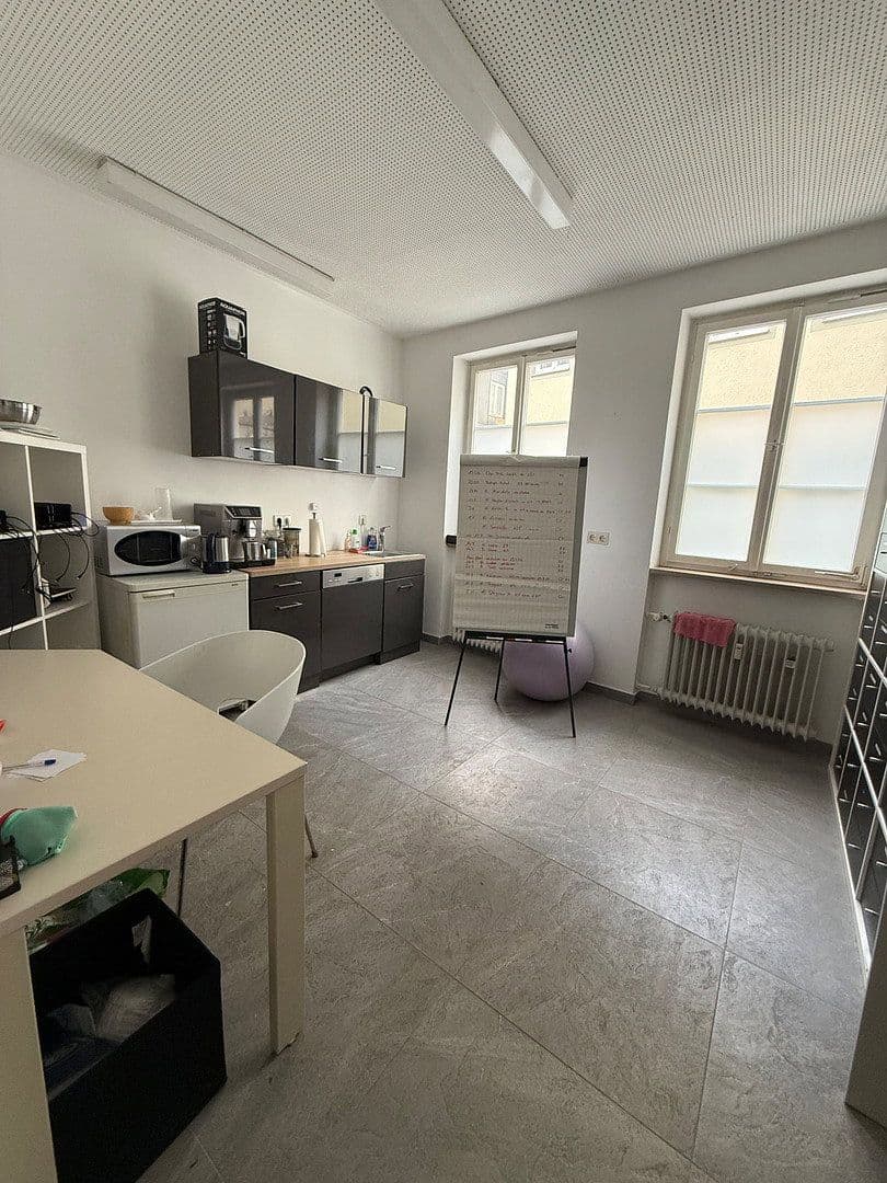 Pronájem nebytového prostoru 150 m², Marktplatz 18, Ellwangen (Jagst), Bádensko-Württembersko Pronájem nebytového prostoru 150 m², Marktplatz 18, Ellwangen (Jagst), Bádensko-Württembersko
