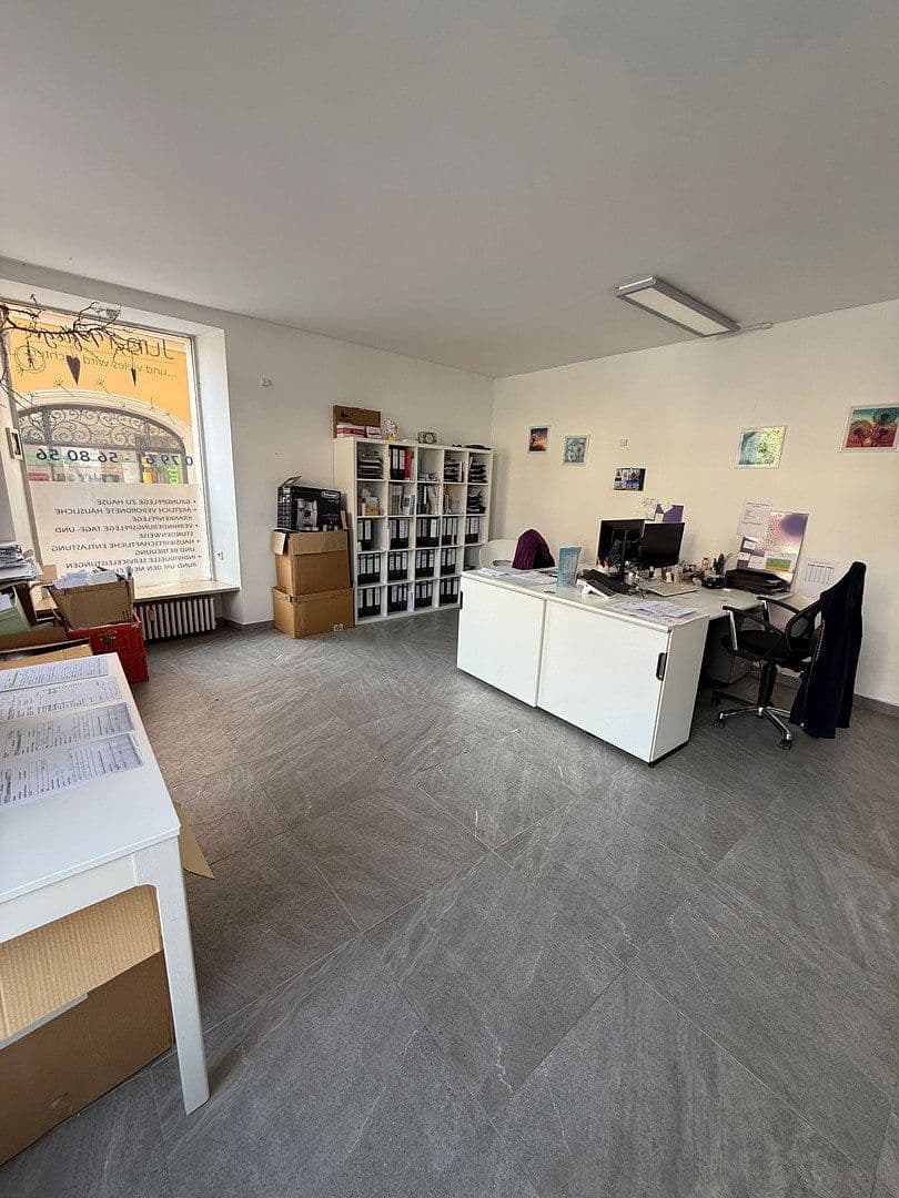 Pronájem nebytového prostoru 150 m², Marktplatz 18, Ellwangen (Jagst), Bádensko-Württembersko Pronájem nebytového prostoru 150 m², Marktplatz 18, Ellwangen (Jagst), Bádensko-Württembersko