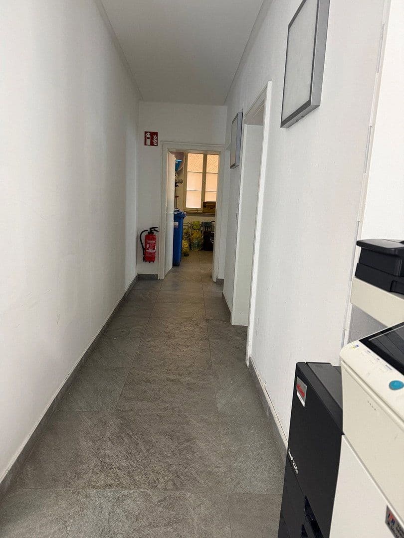 Pronájem nebytového prostoru 150 m², Marktplatz 18, Ellwangen (Jagst), Bádensko-Württembersko Pronájem nebytového prostoru 150 m², Marktplatz 18, Ellwangen (Jagst), Bádensko-Württembersko
