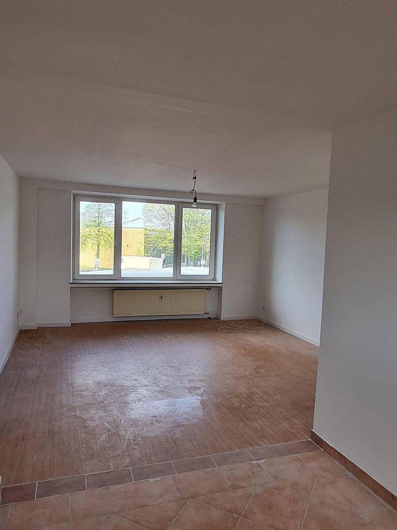 Pronájem bytu 3+1 71 m², Riesengebirgsstrasse 65, Moers, Severní Porýní-Vestfálsko Pronájem bytu 3+1 71 m², Riesengebirgsstrasse 65, Moers, Severní Porýní-Vestfálsko