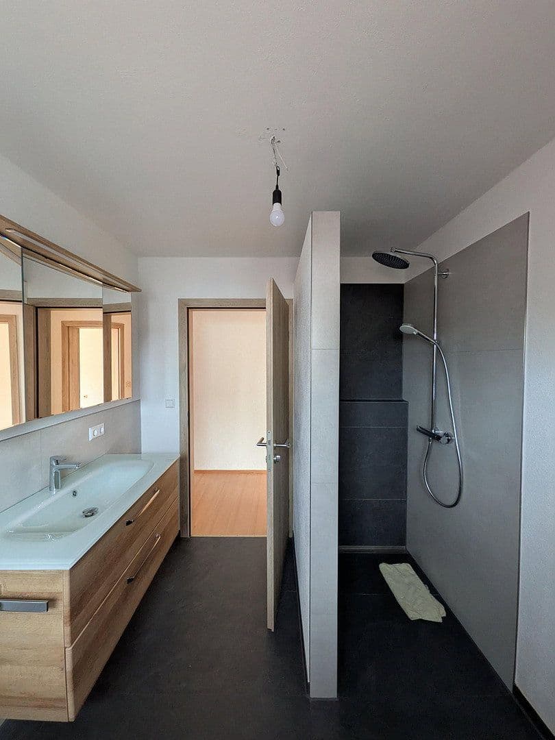 Prodej domu 179 m², pozemek 362 m², Siedlerstraße 9a, Kammlach, Bavorsko Prodej domu 179 m², pozemek 362 m², Siedlerstraße 9a, Kammlach, Bavorsko