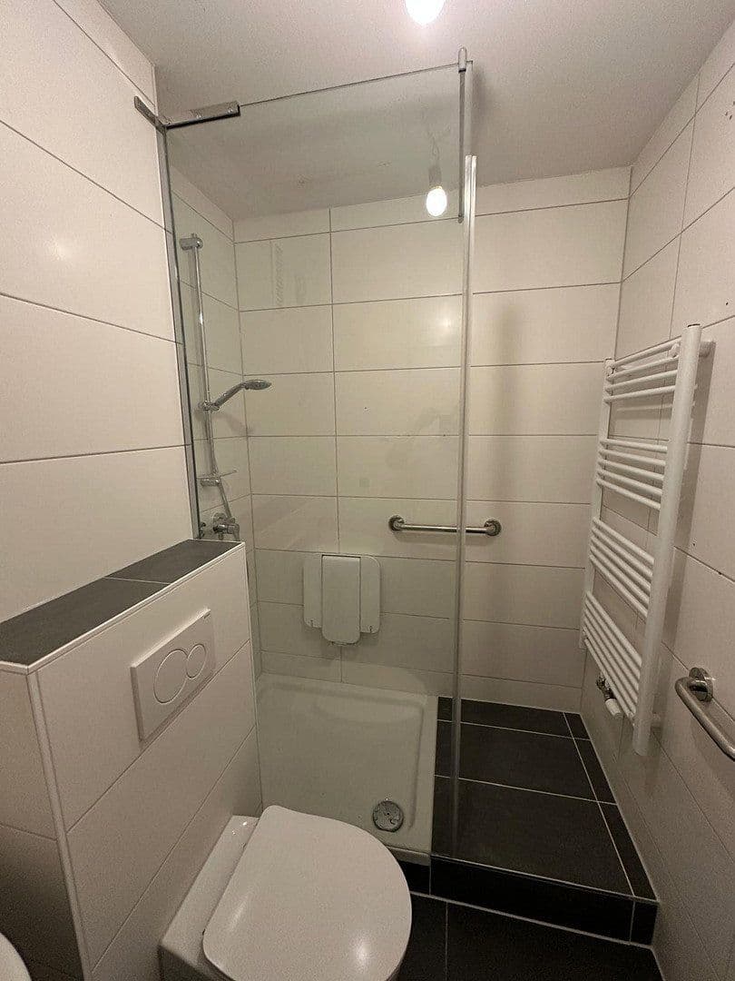 Pronájem bytu 2+1 60 m², Offenbach, Hessen Pronájem bytu 2+1 60 m², Offenbach, Hessen