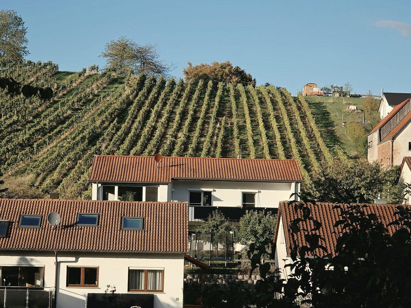 Prodej domu 150 m², pozemek 1.390 m², Kirchstraße 3, Beilstein, Bádensko-Württembersko Prodej domu 150 m², pozemek 1.390 m², Kirchstraße 3, Beilstein, Bádensko-Württembersko