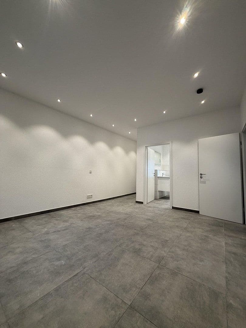 Pronájem bytu 2+1 60 m², Eckstraße 5, Sandweier, Baden-Baden, Bádensko-Württembersko Pronájem bytu 2+1 60 m², Eckstraße 5, Sandweier, Baden-Baden, Bádensko-Württembersko