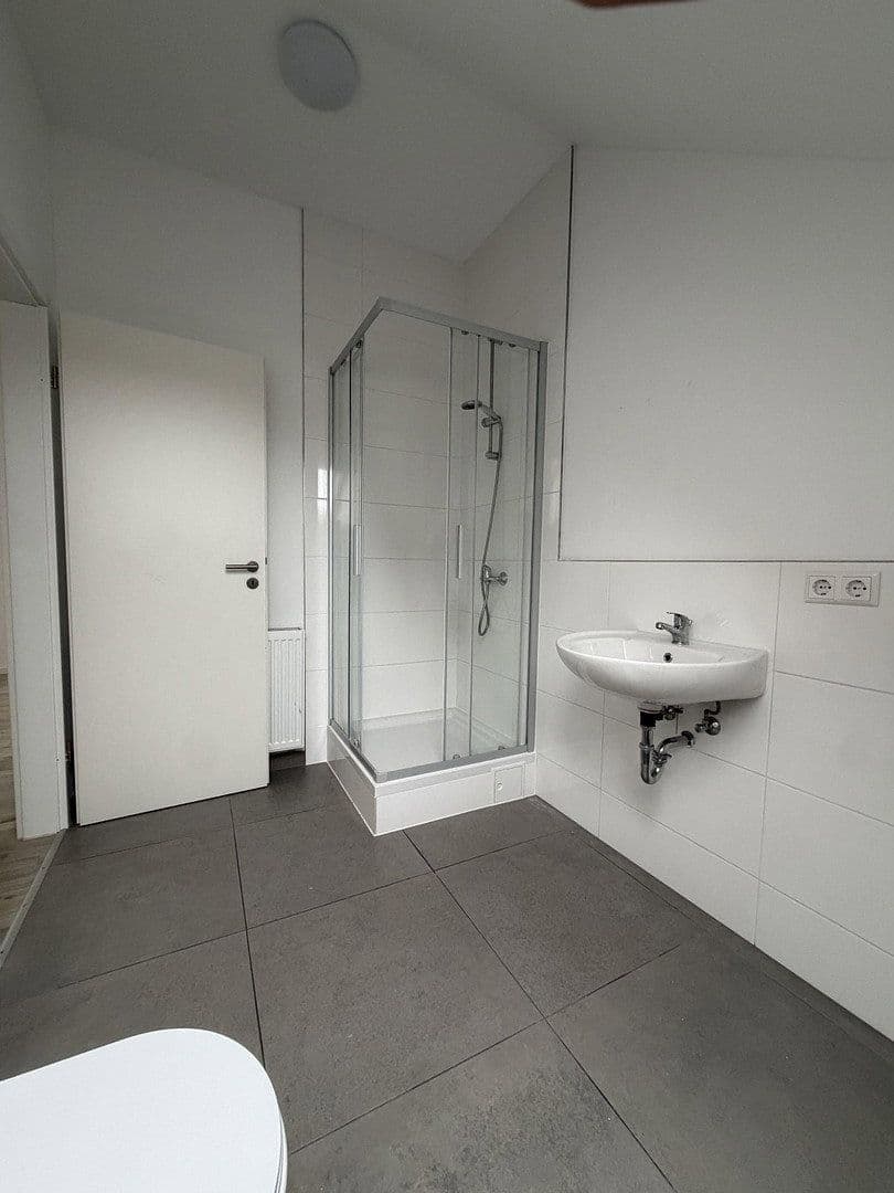 Pronájem bytu 2+1 50 m², Niederwaldstraße 9, Sandweier, Baden-Baden, Bádensko-Württembersko Pronájem bytu 2+1 50 m², Niederwaldstraße 9, Sandweier, Baden-Baden, Bádensko-Württembersko