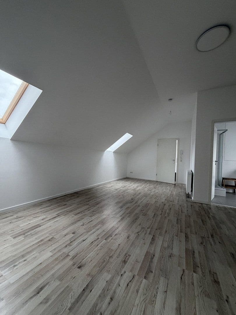 Pronájem bytu 2+1 50 m², Niederwaldstraße 9, Sandweier, Baden-Baden, Bádensko-Württembersko Pronájem bytu 2+1 50 m², Niederwaldstraße 9, Sandweier, Baden-Baden, Bádensko-Württembersko