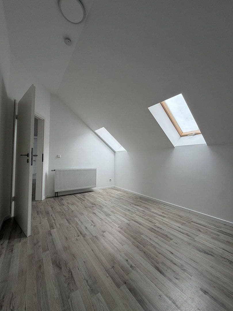 Pronájem bytu 2+1 50 m², Niederwaldstraße 9, Sandweier, Baden-Baden, Bádensko-Württembersko Pronájem bytu 2+1 50 m², Niederwaldstraße 9, Sandweier, Baden-Baden, Bádensko-Württembersko