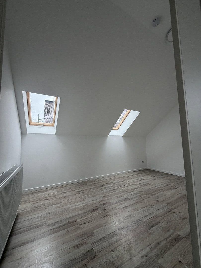 Pronájem bytu 2+1 50 m², Niederwaldstraße 9, Sandweier, Baden-Baden, Bádensko-Württembersko Pronájem bytu 2+1 50 m², Niederwaldstraße 9, Sandweier, Baden-Baden, Bádensko-Württembersko