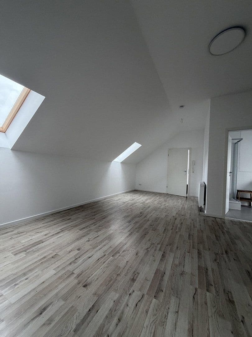 Pronájem bytu 2+1 50 m², Niederwaldstraße 9, Sandweier, Baden-Baden, Bádensko-Württembersko Pronájem bytu 2+1 50 m², Niederwaldstraße 9, Sandweier, Baden-Baden, Bádensko-Württembersko