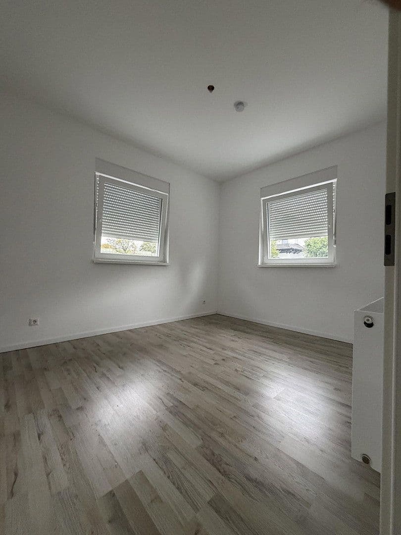 Pronájem bytu 2+1 45 m², Niederwaldstraße 9, Baden-Baden, Bádensko-Württembersko Pronájem bytu 2+1 45 m², Niederwaldstraße 9, Baden-Baden, Bádensko-Württembersko