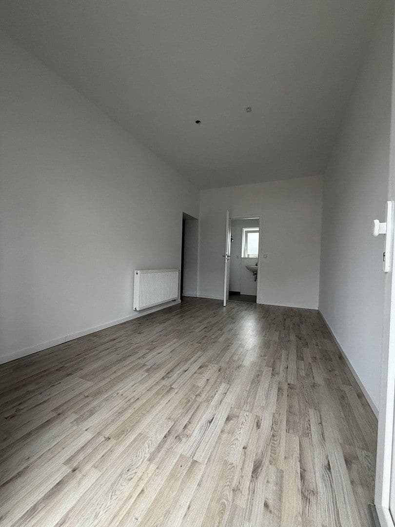 Pronájem bytu 2+1 45 m², Niederwaldstraße 9, Baden-Baden, Bádensko-Württembersko Pronájem bytu 2+1 45 m², Niederwaldstraße 9, Baden-Baden, Bádensko-Württembersko
