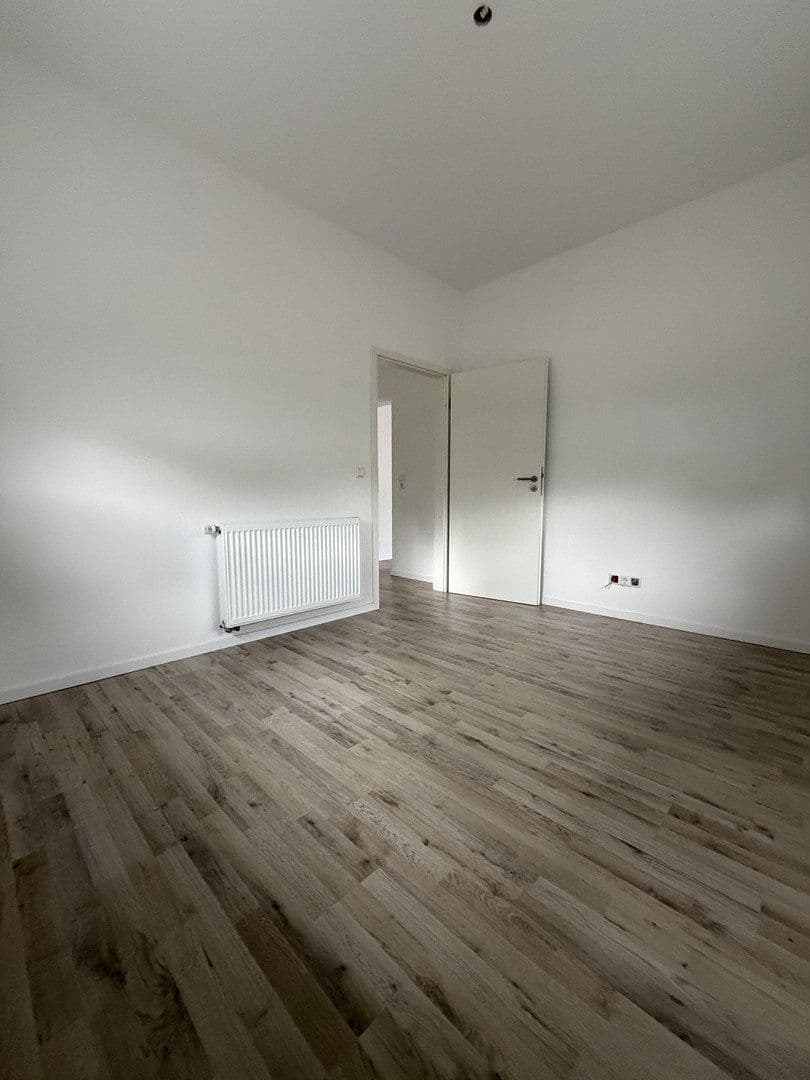 Pronájem bytu 2+1 45 m², Niederwaldstraße 9, Baden-Baden, Bádensko-Württembersko Pronájem bytu 2+1 45 m², Niederwaldstraße 9, Baden-Baden, Bádensko-Württembersko