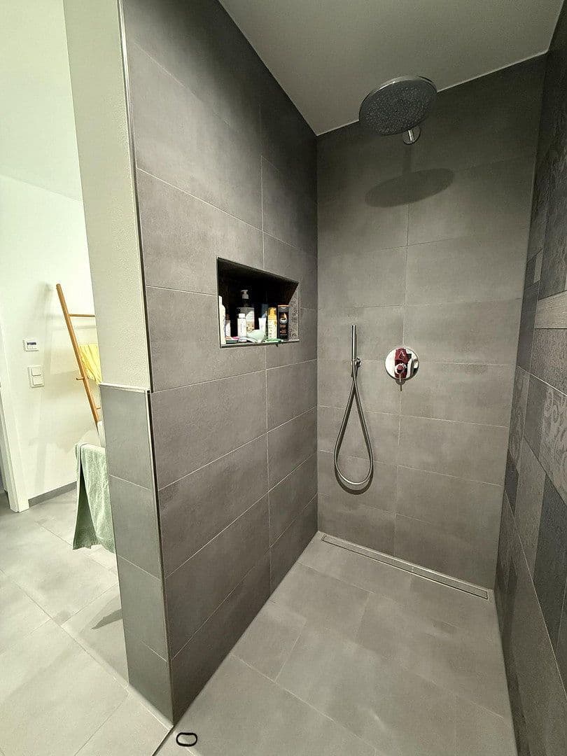 Pronájem bytu 4+1 125 m², Pliezhausen, Bádensko-Württembersko Pronájem bytu 4+1 125 m², Pliezhausen, Bádensko-Württembersko