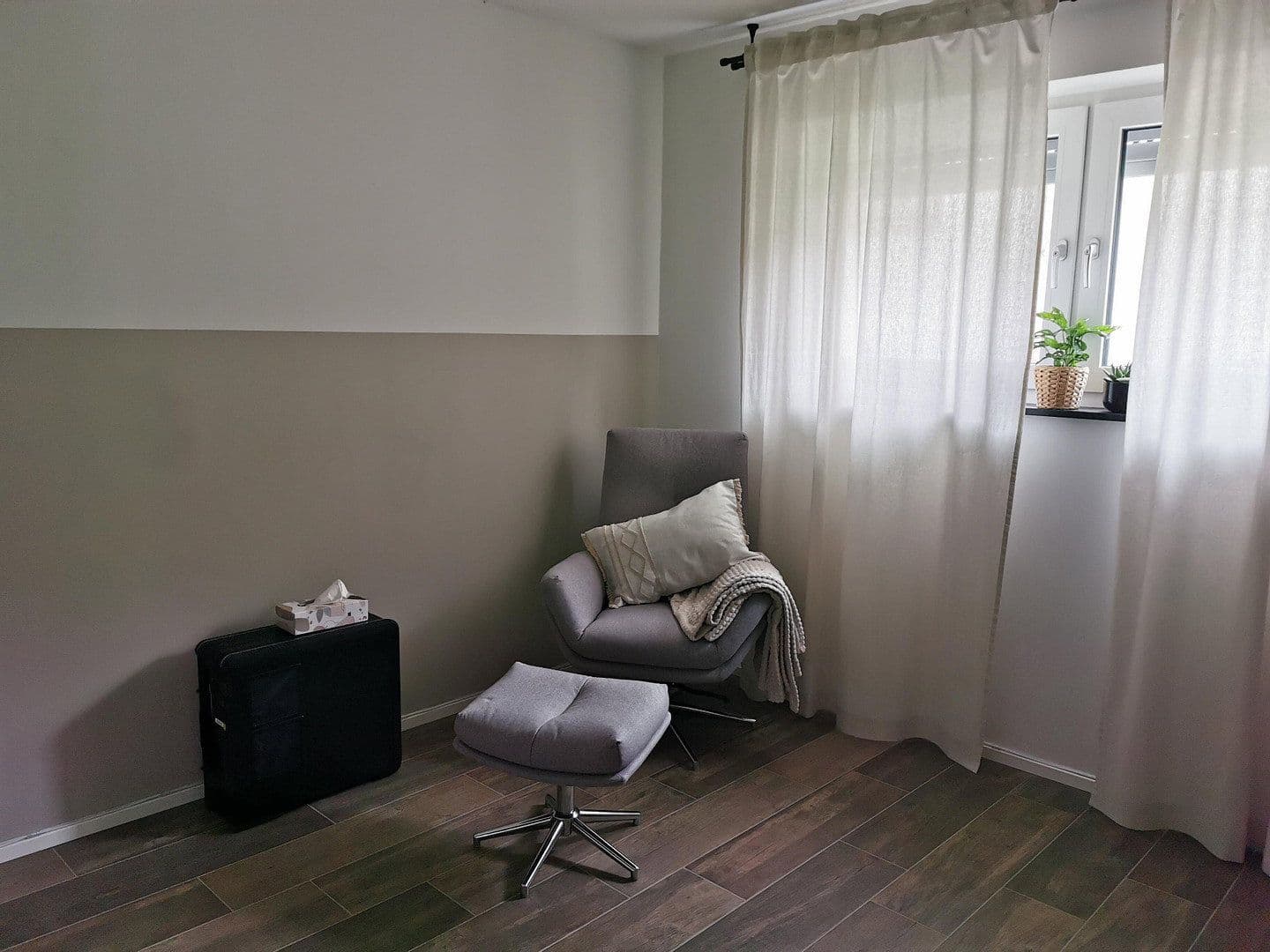 Pronájem bytu 4+1 125 m², Pliezhausen, Bádensko-Württembersko Pronájem bytu 4+1 125 m², Pliezhausen, Bádensko-Württembersko