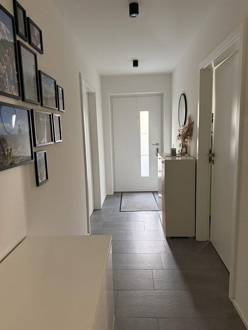 Pronájem bytu 4+1 125 m², Pliezhausen, Bádensko-Württembersko Pronájem bytu 4+1 125 m², Pliezhausen, Bádensko-Württembersko