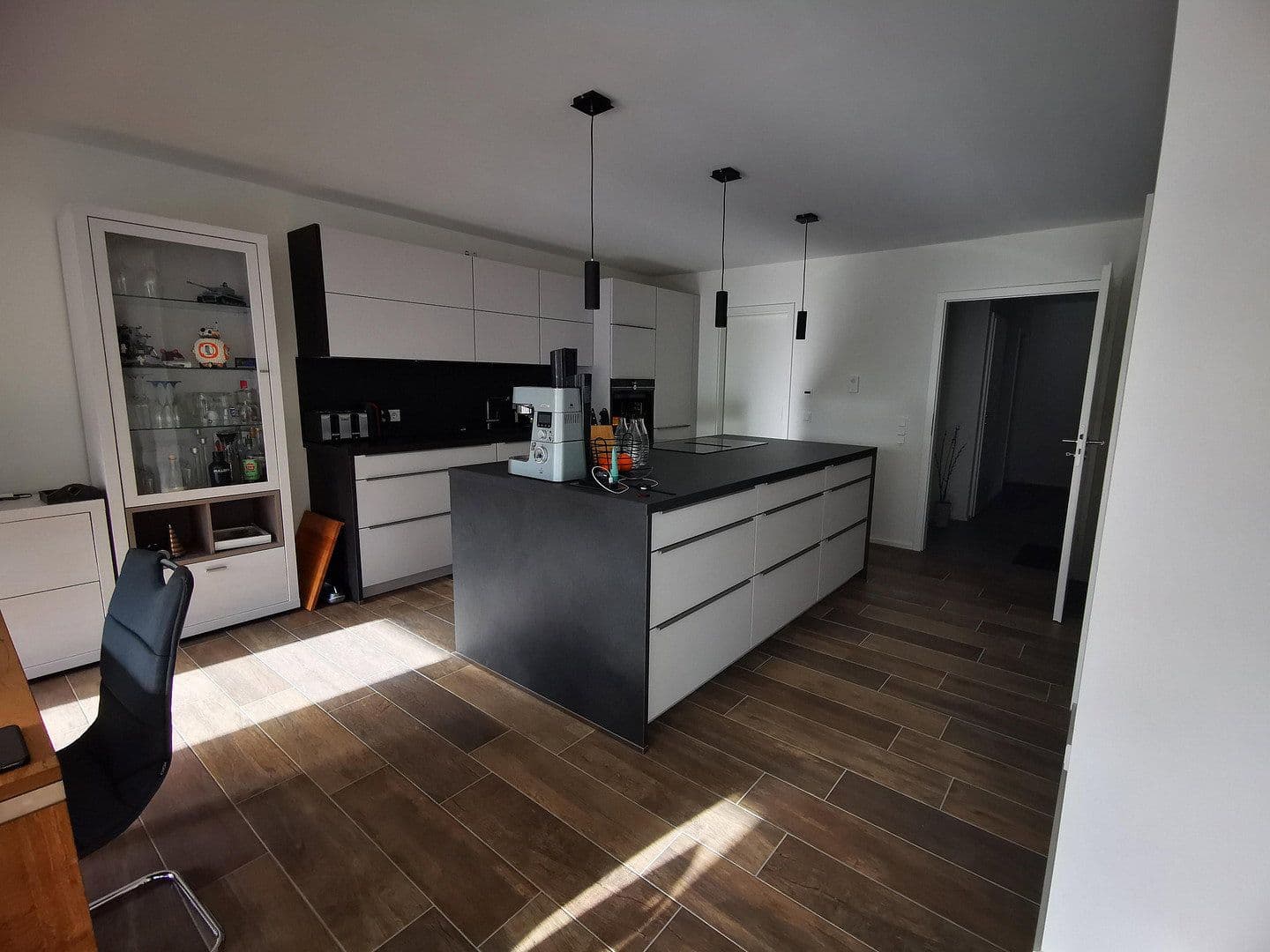 Pronájem bytu 4+1 125 m², Pliezhausen, Bádensko-Württembersko Pronájem bytu 4+1 125 m², Pliezhausen, Bádensko-Württembersko