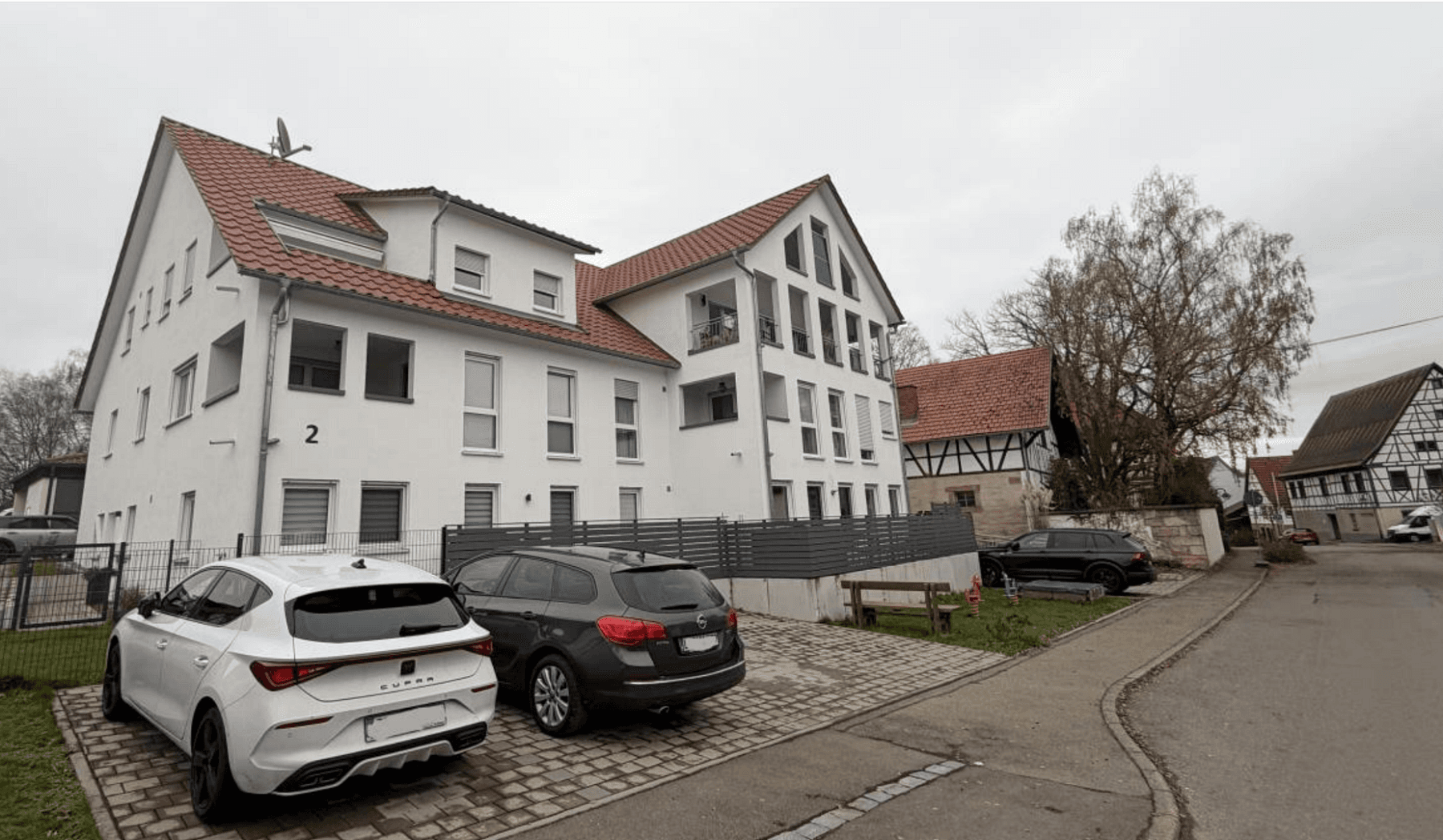 Pronájem bytu 4+1 125 m², Pliezhausen, Bádensko-Württembersko Pronájem bytu 4+1 125 m², Pliezhausen, Bádensko-Württembersko