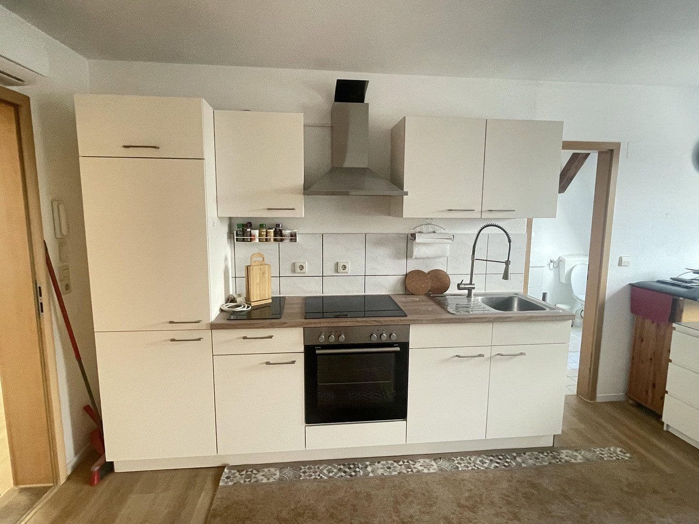 Pronájem bytu 1+1 35 m², Aurelienstraße 2, Leipzig, Sasko Pronájem bytu 1+1 35 m², Aurelienstraße 2, Leipzig, Sasko