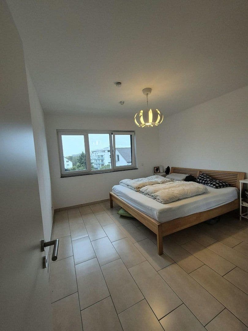Pronájem bytu 3+1 108 m², Bantzerweg 4 A, Gießen, Hessen Pronájem bytu 3+1 108 m², Bantzerweg 4 A, Gießen, Hessen