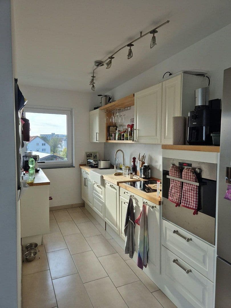 Pronájem bytu 3+1 108 m², Bantzerweg 4 A, Gießen, Hessen Pronájem bytu 3+1 108 m², Bantzerweg 4 A, Gießen, Hessen