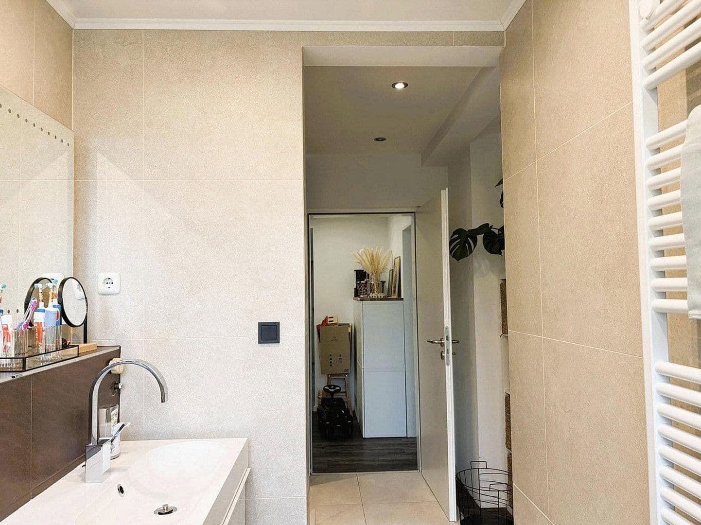 Prodej bytu 4+1 100 m², Essen, Severní Porýní-Vestfálsko Prodej bytu 4+1 100 m², Essen, Severní Porýní-Vestfálsko