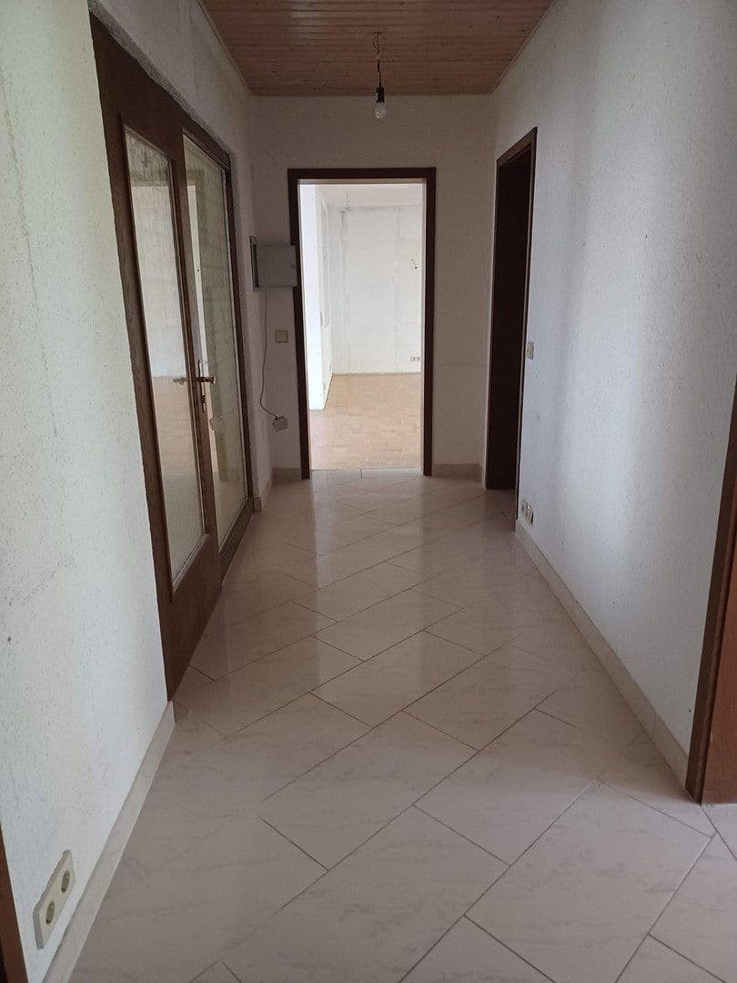 Pronájem bytu 3+kk 115 m², Baden-Baden - Neuweier, Bádensko-Württembersko Pronájem bytu 3+kk 115 m², Baden-Baden - Neuweier, Bádensko-Württembersko