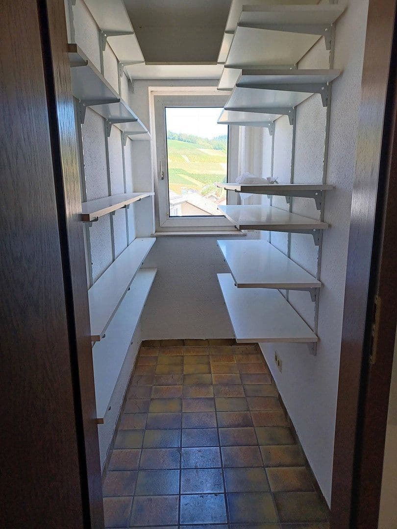 Pronájem bytu 3+kk 115 m², Baden-Baden - Neuweier, Bádensko-Württembersko Pronájem bytu 3+kk 115 m², Baden-Baden - Neuweier, Bádensko-Württembersko