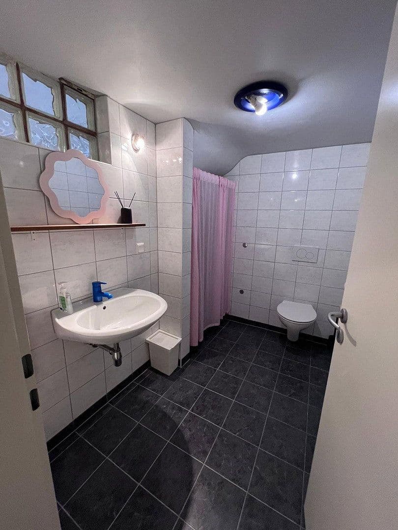 Pronájem nebytového prostoru 178 m², Wahlenstr.22, Köln, Severní Porýní-Vestfálsko Pronájem nebytového prostoru 178 m², Wahlenstr.22, Köln, Severní Porýní-Vestfálsko