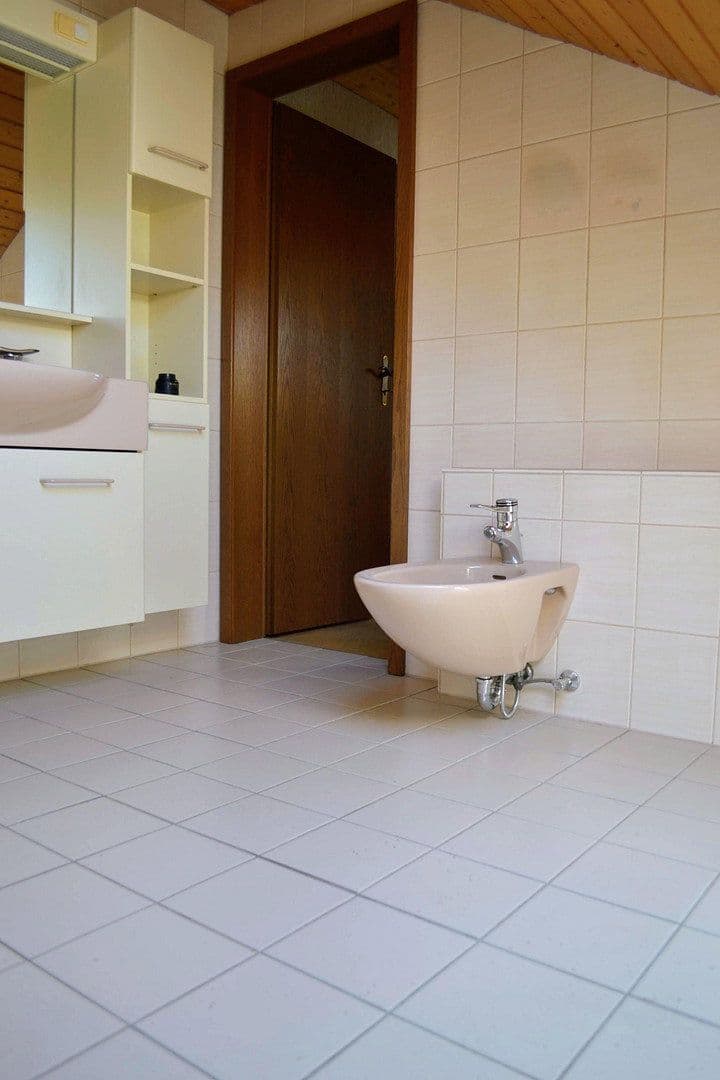 Prodej domu 162 m², pozemek 360 m², Goldbach, Bavorsko Prodej domu 162 m², pozemek 360 m², Goldbach, Bavorsko