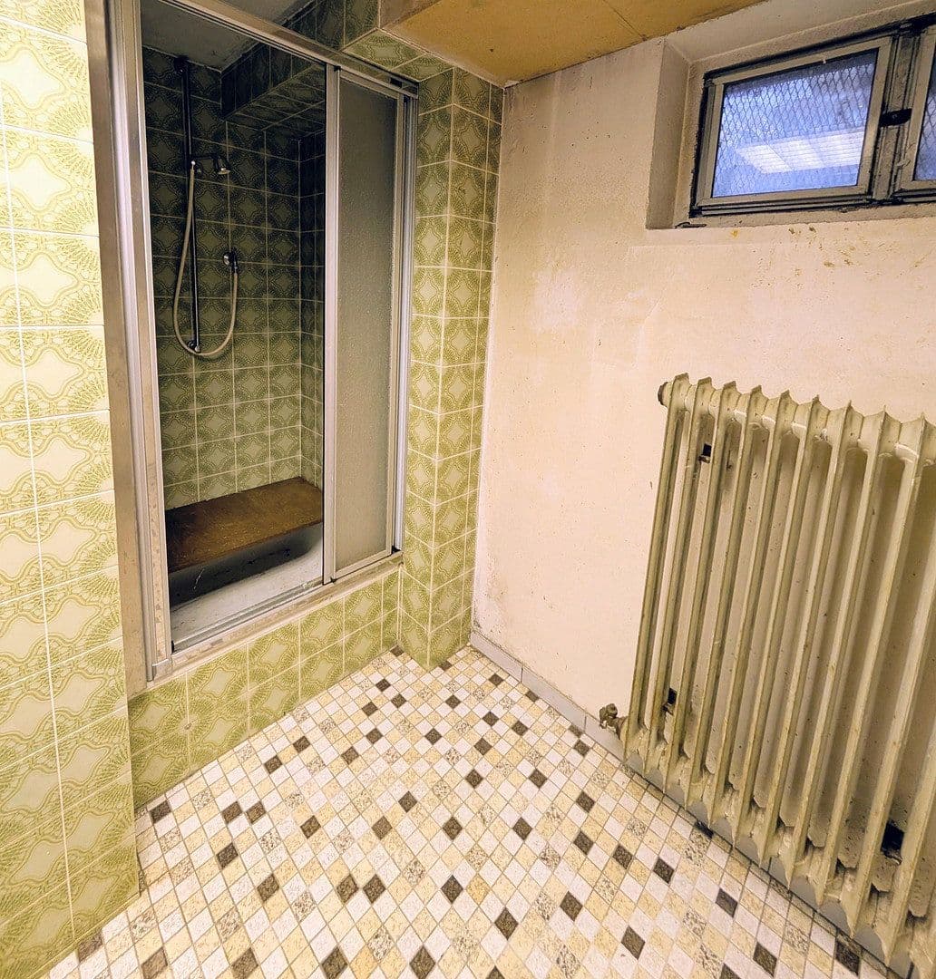 Prodej domu 162 m², pozemek 360 m², Goldbach, Bavorsko Prodej domu 162 m², pozemek 360 m², Goldbach, Bavorsko