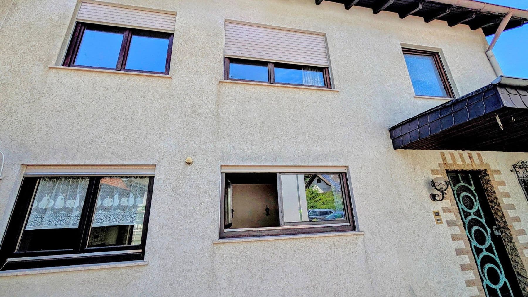 Prodej domu 162 m², pozemek 360 m², Goldbach, Bavorsko Prodej domu 162 m², pozemek 360 m², Goldbach, Bavorsko
