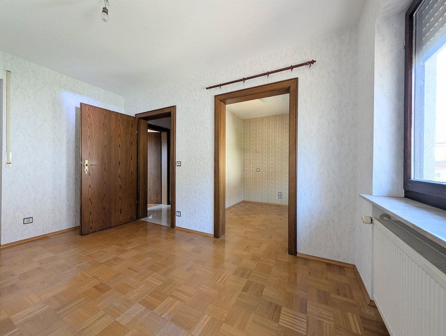 Prodej domu 162 m², pozemek 360 m², Goldbach, Bavorsko Prodej domu 162 m², pozemek 360 m², Goldbach, Bavorsko