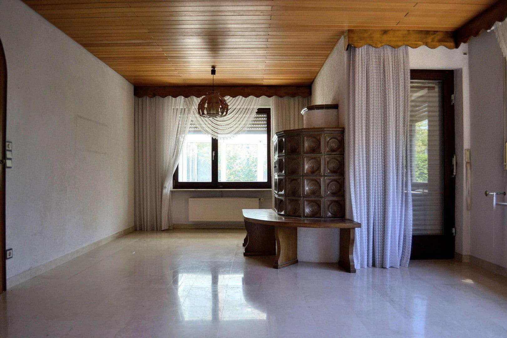 Prodej domu 162 m², pozemek 360 m², Goldbach, Bavorsko Prodej domu 162 m², pozemek 360 m², Goldbach, Bavorsko