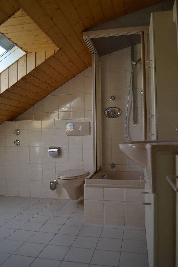 Prodej domu 162 m², pozemek 360 m², Goldbach, Bavorsko Prodej domu 162 m², pozemek 360 m², Goldbach, Bavorsko