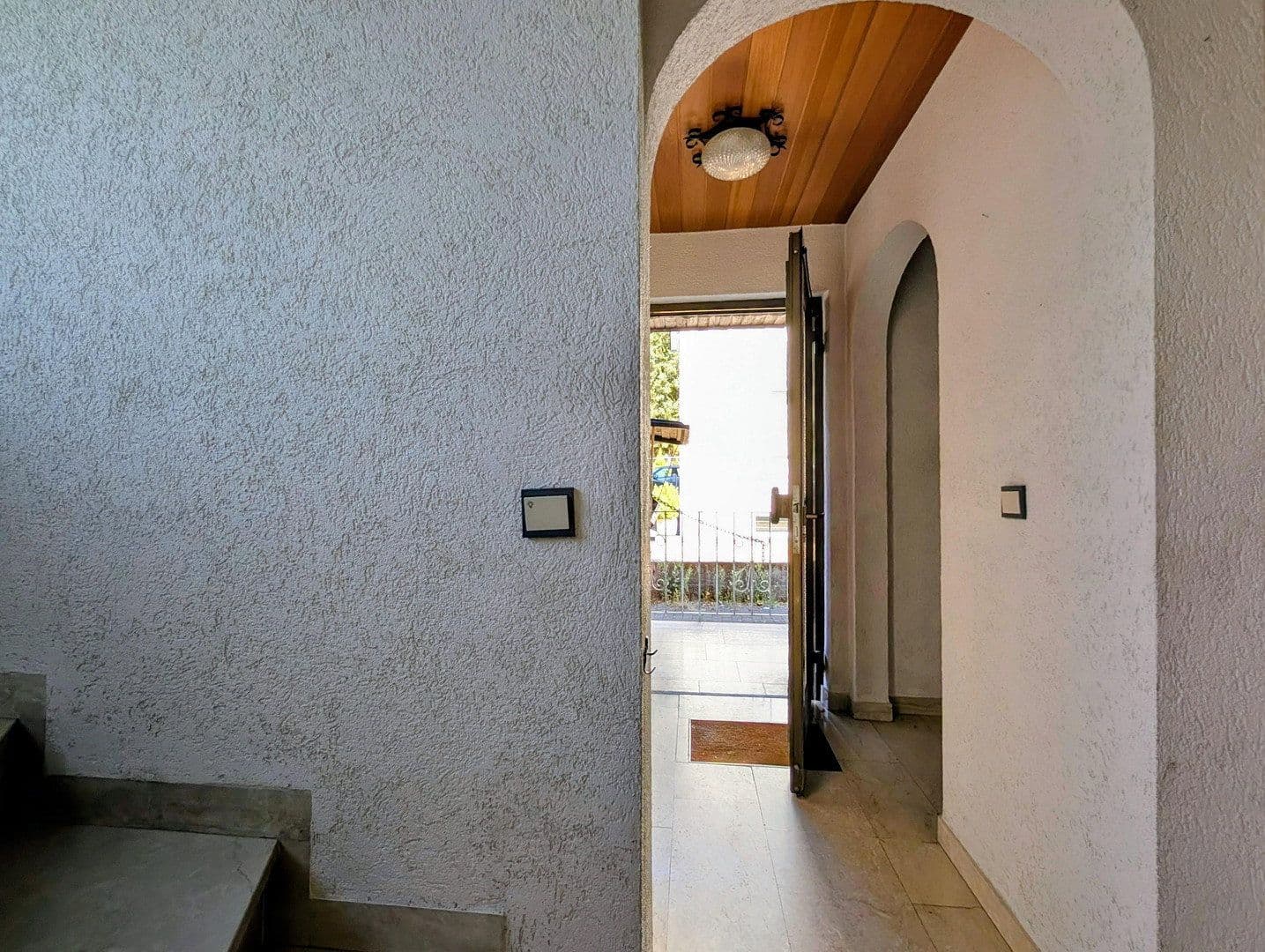 Prodej domu 162 m², pozemek 360 m², Goldbach, Bavorsko Prodej domu 162 m², pozemek 360 m², Goldbach, Bavorsko