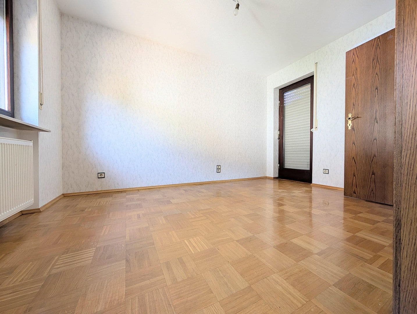 Prodej domu 162 m², pozemek 360 m², Goldbach, Bavorsko Prodej domu 162 m², pozemek 360 m², Goldbach, Bavorsko