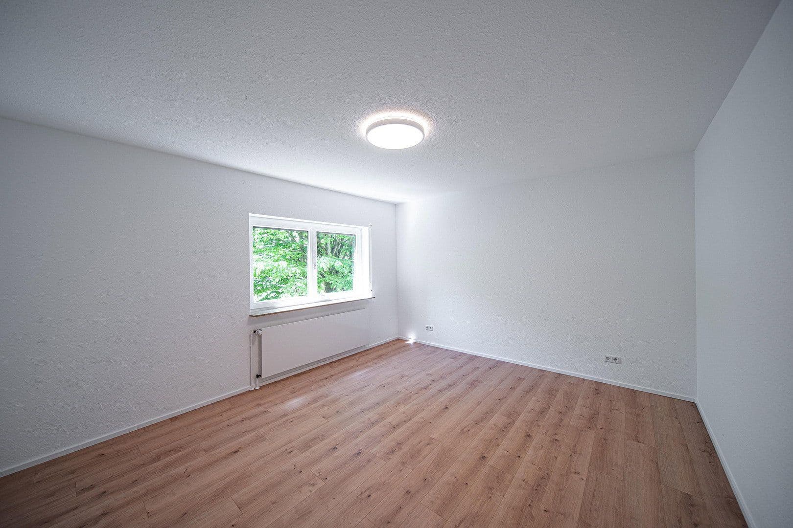 Prodej bytu 3+1 80 m², Wiesbaden, Hessen Prodej bytu 3+1 80 m², Wiesbaden, Hessen