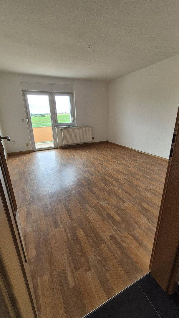 Pronájem bytu 3+1 63 m², Zur Siedlung 25, Jahnatal, Sasko Pronájem bytu 3+1 63 m², Zur Siedlung 25, Jahnatal, Sasko