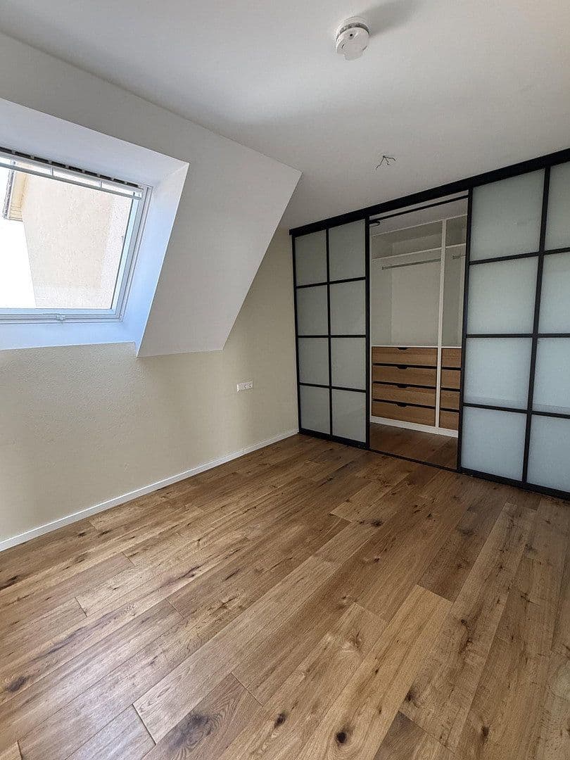 Prodej bytu 4+kk 110 m², Lauffen am Neckar, Bádensko-Württembersko Prodej bytu 4+kk 110 m², Lauffen am Neckar, Bádensko-Württembersko