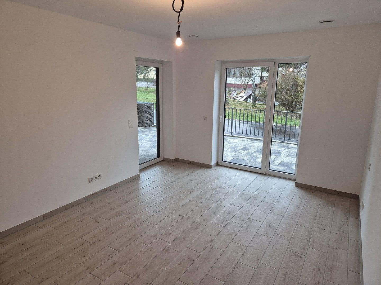Pronájem bytu 3+1 120 m², Schloßstr. 2G, Wadern, Země Sársko Pronájem bytu 3+1 120 m², Schloßstr. 2G, Wadern, Země Sársko
