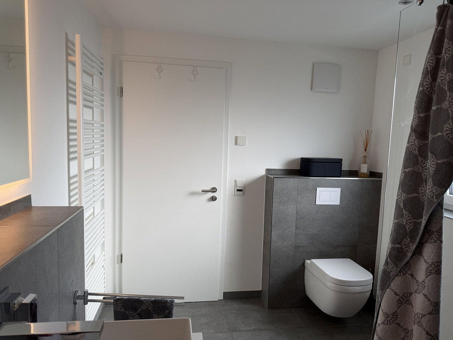 Prodej bytu 3+1 98 m², Duisburg, Severní Porýní-Vestfálsko Prodej bytu 3+1 98 m², Duisburg, Severní Porýní-Vestfálsko