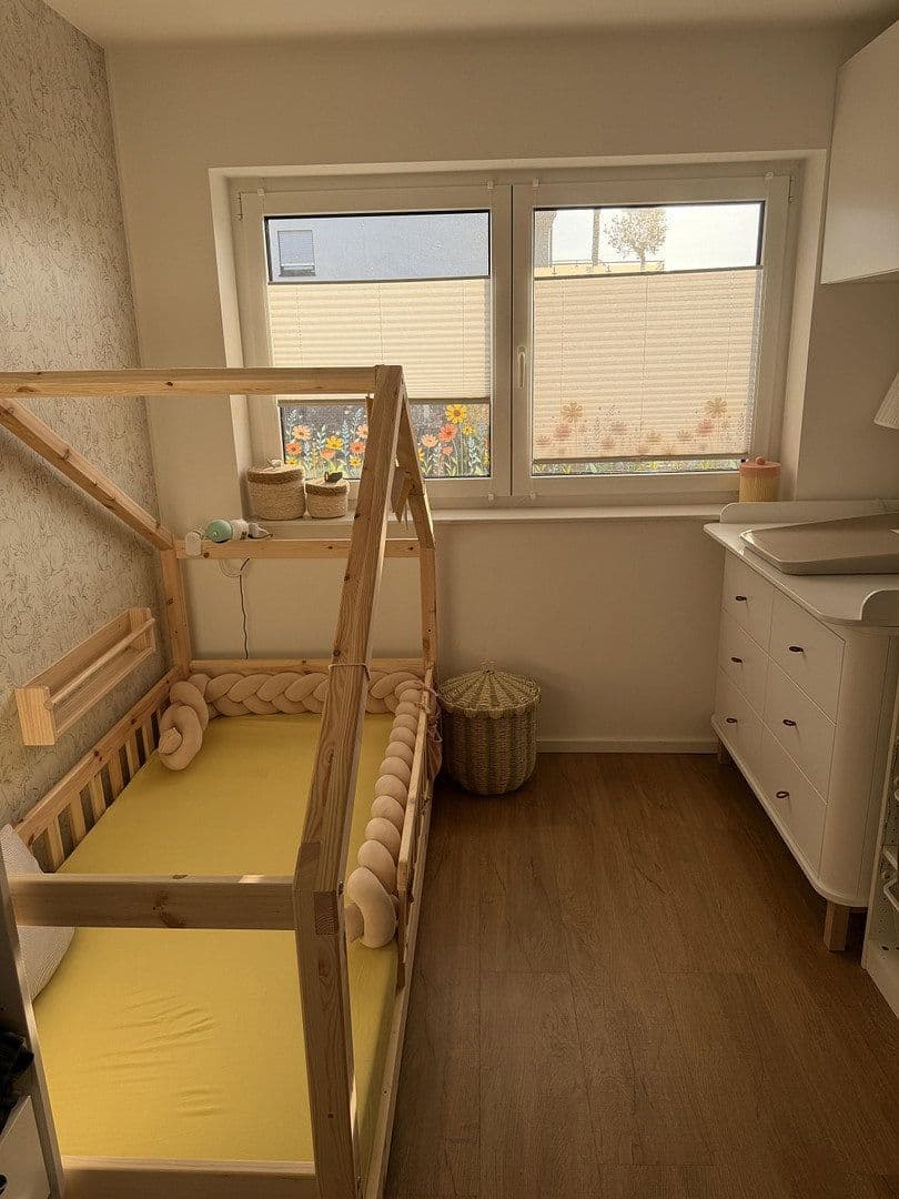 Prodej bytu 3+1 98 m², Duisburg, Severní Porýní-Vestfálsko Prodej bytu 3+1 98 m², Duisburg, Severní Porýní-Vestfálsko