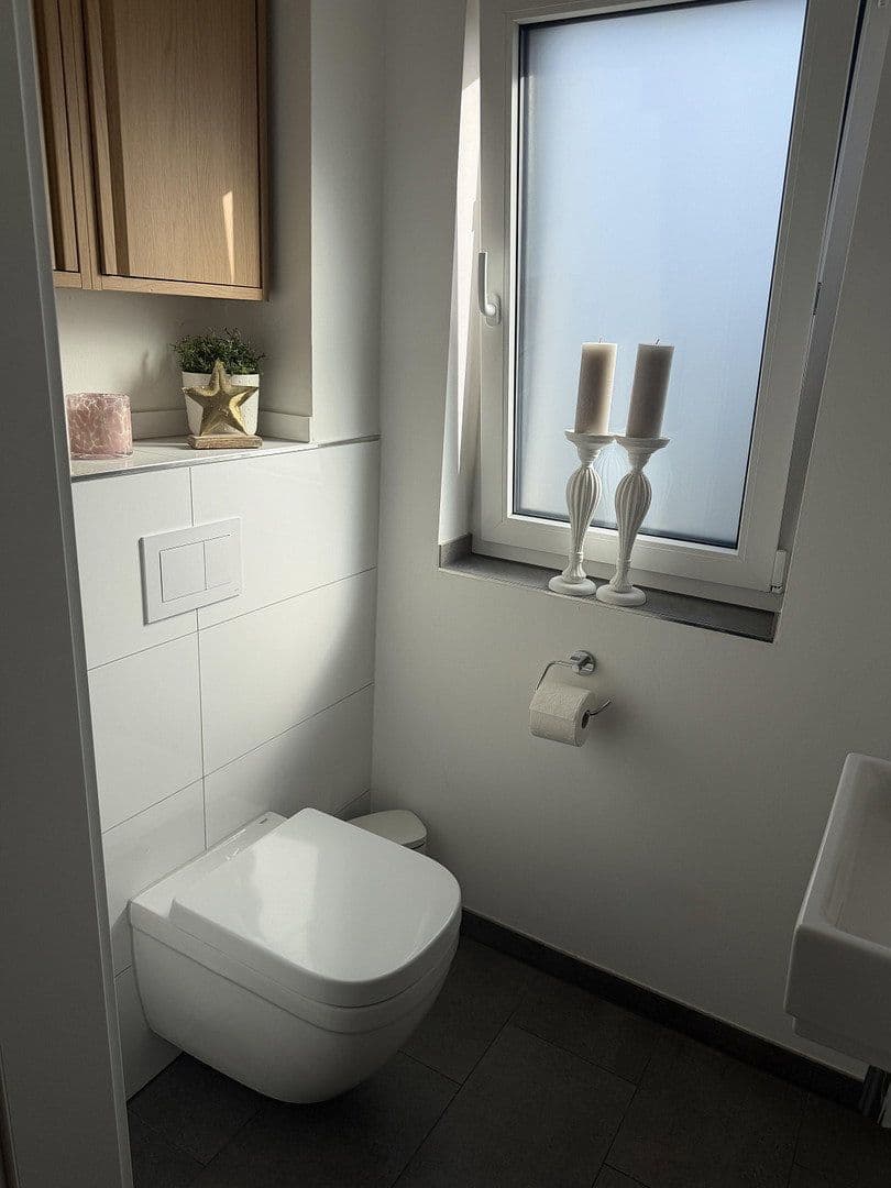 Prodej bytu 3+1 98 m², Duisburg, Severní Porýní-Vestfálsko Prodej bytu 3+1 98 m², Duisburg, Severní Porýní-Vestfálsko